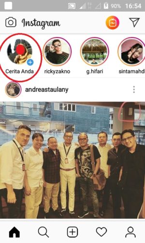 Cara membuat polling di instagram kamu 1 Tampilan halaman beranda Instagram