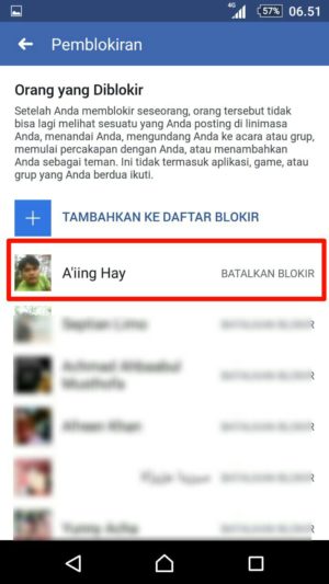 Cara memblokir akun facebook orang yang gangguin kamu (sekaligus cara bukanya) 10 Tap nama fb orang tersebut
