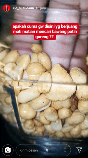 Cara melihat Instagram Story tanpa diketahui empunya story 2 Jika sudah terbuka Story di depan atau belakangnya, slide ke kiri atau kanan.