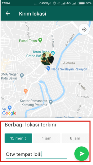 Cara mengirim (share) lokasi palsu di WhatsApp 9 Lokasi GPS kamu akan bergeser dari titik A ke titik B. Pilih berbagi lokasi terkini.