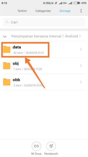 Cara mengirim voice note di DM Instagram 6 Cari dan klik folder Data.