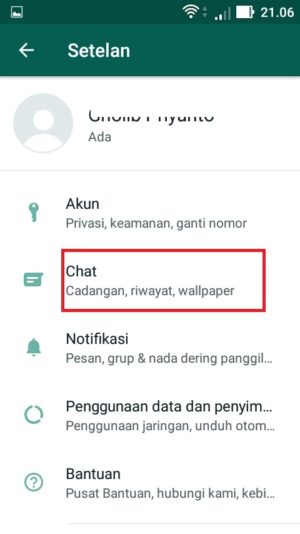 Cara backup dan restore chat WhatsApp 3 Ketuk menu “Chat”