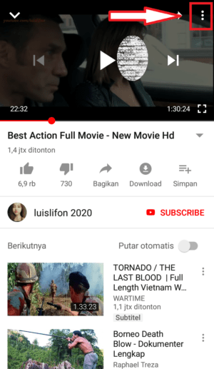 Cara menampilkan subtitle (atau terjemahannya) di youtube 1 pause video dan kilk icon titik tiga di pojok atas