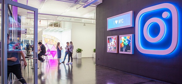 10 Media Sosial Terpopuler di Dunia (Update: 2020) 3 Instagram | Image By: https://www.inc.com/michelle-cheng/how-instagram-made-its-new-york-office-highly-instagrammable.html