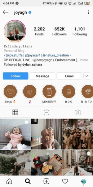 25+1 Akun Instagram Inspiratif untuk Inspirasi Style dalam Berhijab 18 Erlinda Yuliana