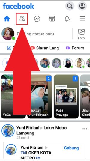 Cara melihat dan membatalkan permintaan pertemanan di Facebook 8 Pilih ikon bergambar orang untuk masuk ke halaman pertemanan