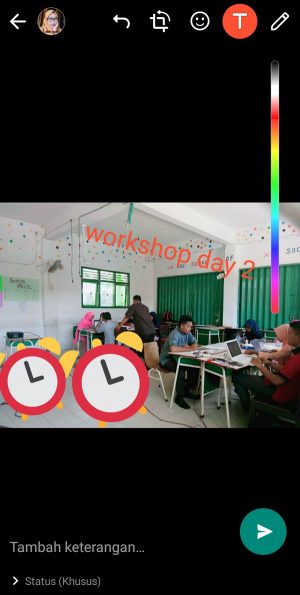 Cara membuat Status WhatsApp dengan Stiker (panduan pemula) 5 Tampilan setelah diberi stiker dan teks