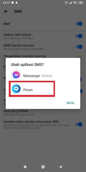 Cara mengatur SMS agar tidak masuk ke Messenger 5 Tap "Pesan".