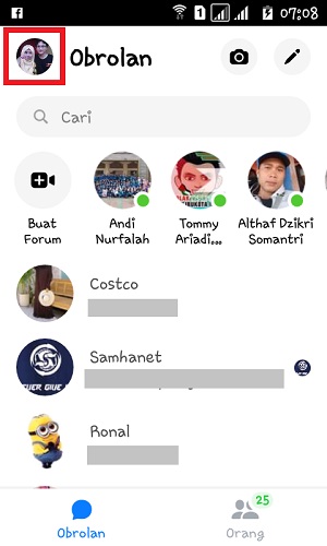 Cara Menghapus Akun Lain Yang Tersimpan di Messenger (dan Messenger Lite) 1 Tap foto profil di kiri atas.