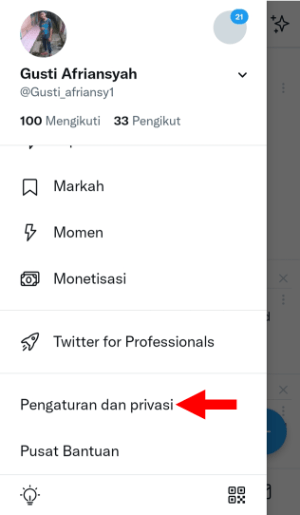 Cara Mem-private atau Mengunci Akun Twitter kamu (di HP dan PC) 2 Pilih Pengaturan dan Privasi
